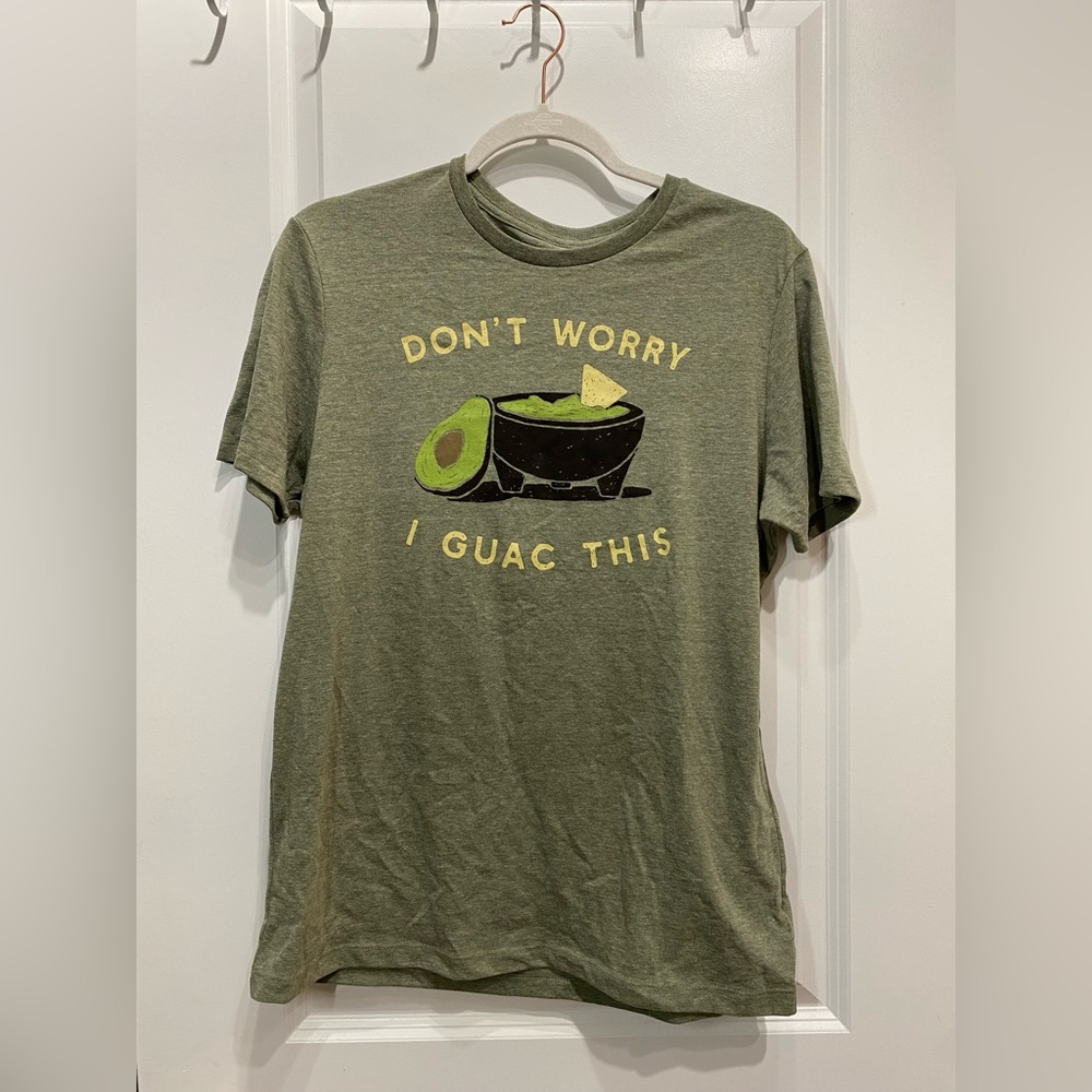 🌊Guac T-shirt from old navy